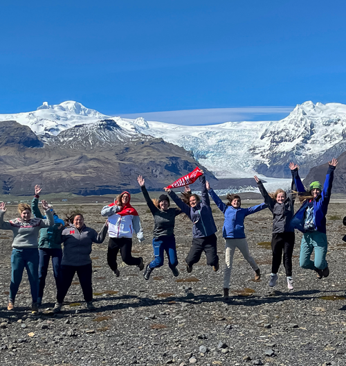 Image of students studying in Iceland.